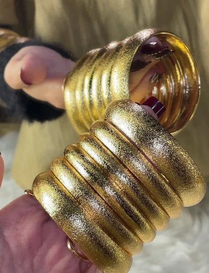 Royal Aura Textured Bangles Set
